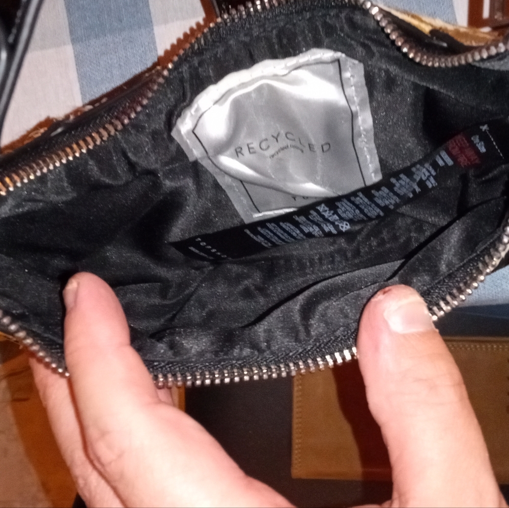 Shoulder purse
